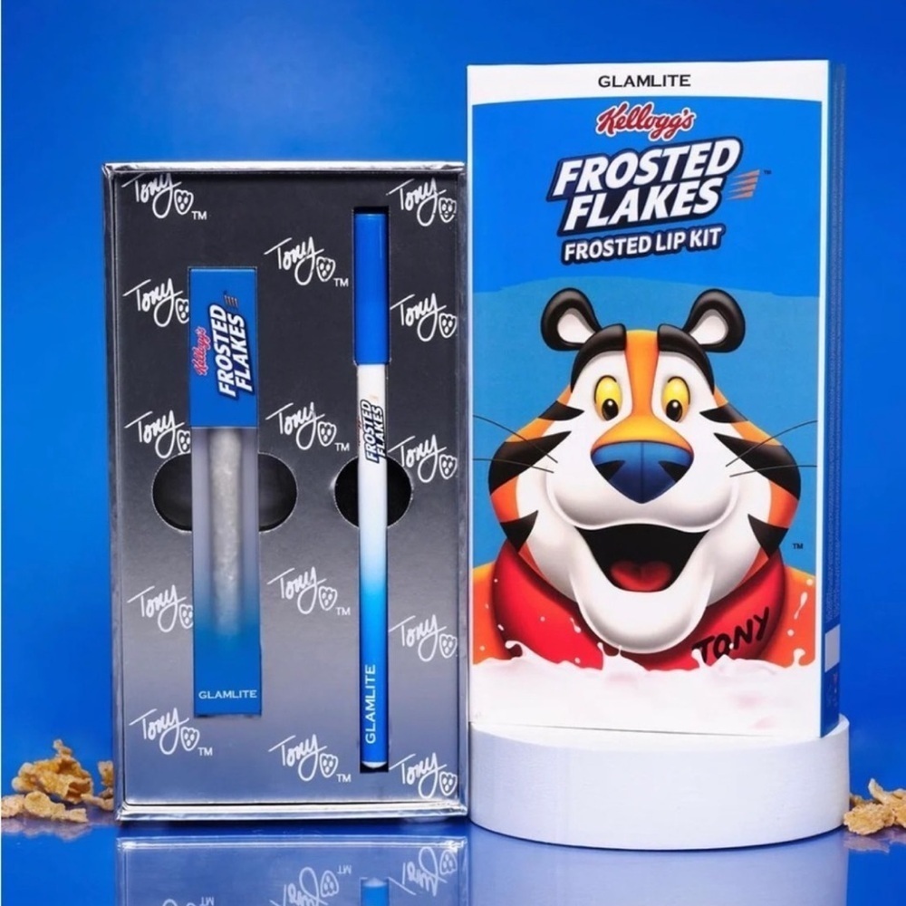 GLAMLITE Frosted Flakes Frosted Lip Kit Lip Gloss and Lip Liner NIB